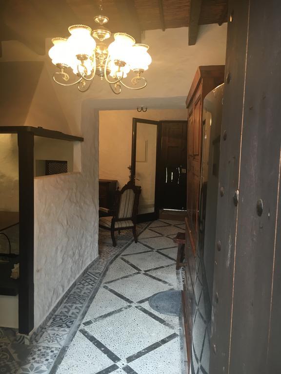 Stadthaus Mitten Im Kuenstlerviertel Von Mit Zwei * Artà