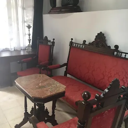Stadthaus Mitten Im Kuenstlerviertel Von Arta Mit Zwei Wohnungen Buitenkant foto